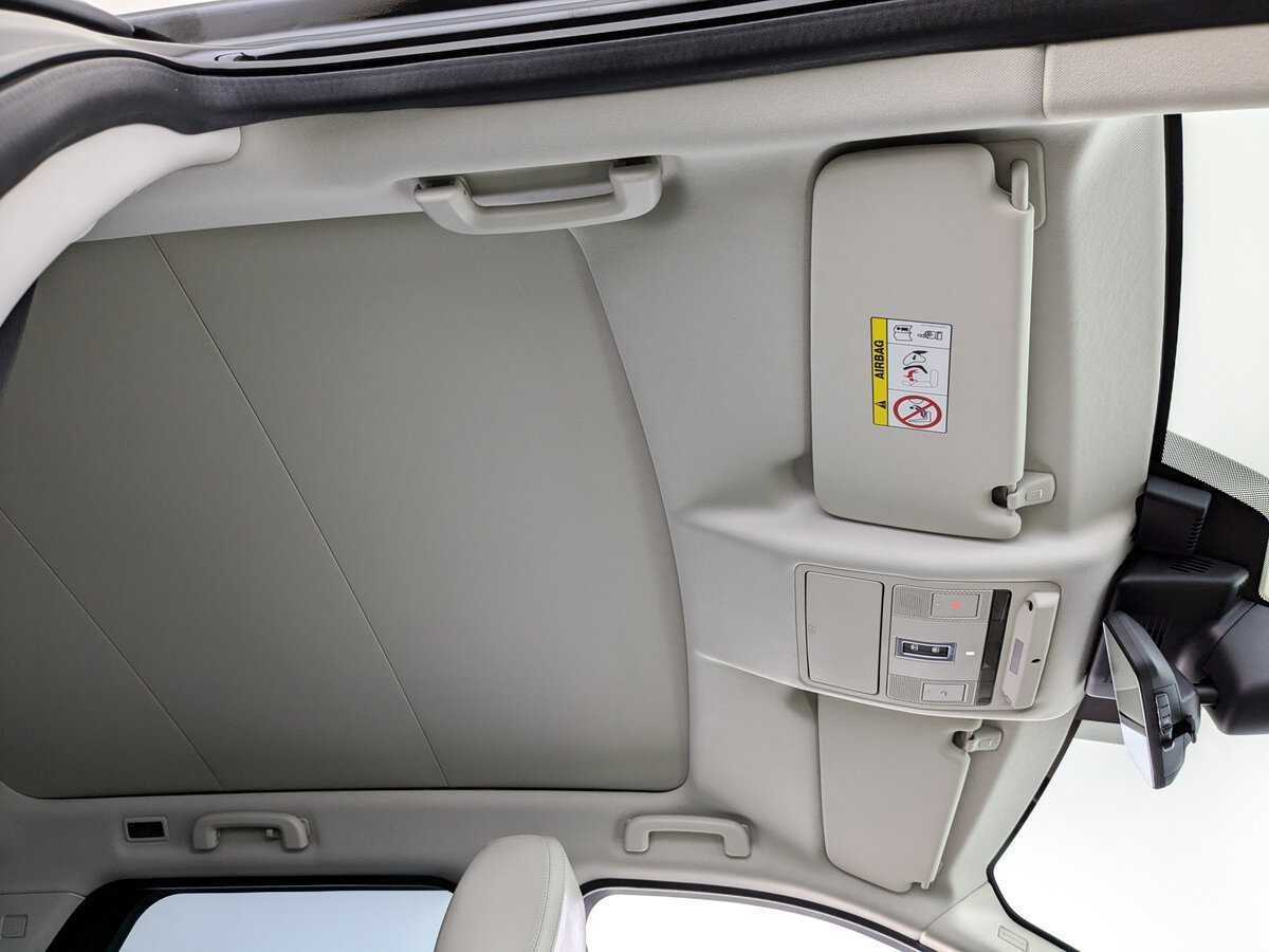 Б/У Лэнд Ровер Дискавери Спорт 2019 года. Фото: #22