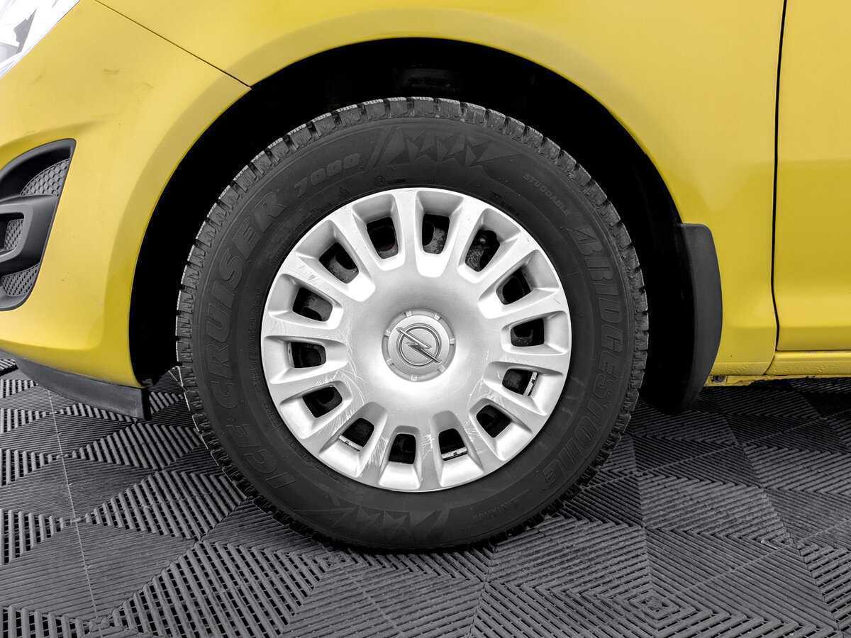 Б/У Опель Корса 2013 года. Фото: #17