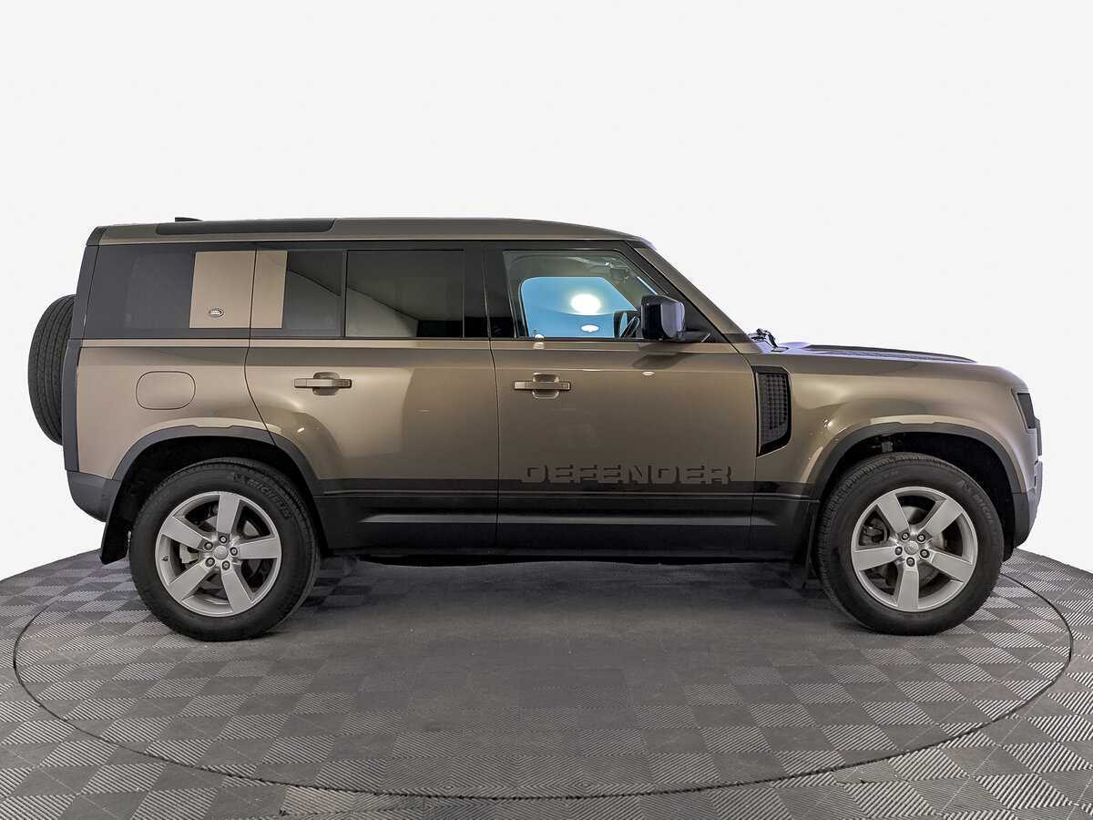 Б/У Лэнд Ровер Дефендер 2021 года. Фото: #3