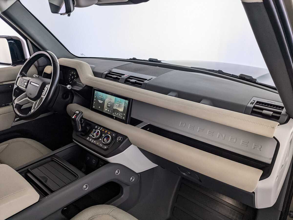 Б/У Лэнд Ровер Дефендер 2021 года. Фото: #12