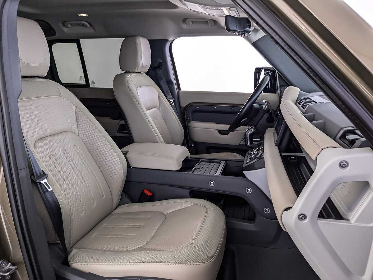 Б/У Лэнд Ровер Дефендер 2021 года. Фото: #23