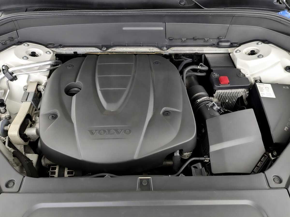 Б/У Вольво ИксЦ90 2018 года. Фото: #8