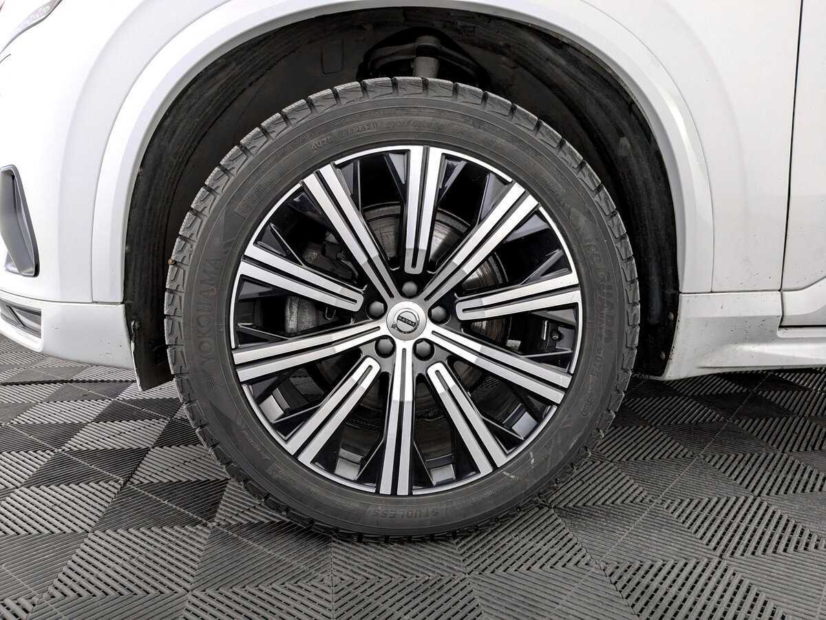 Б/У Вольво ИксЦ90 2018 года. Фото: #17