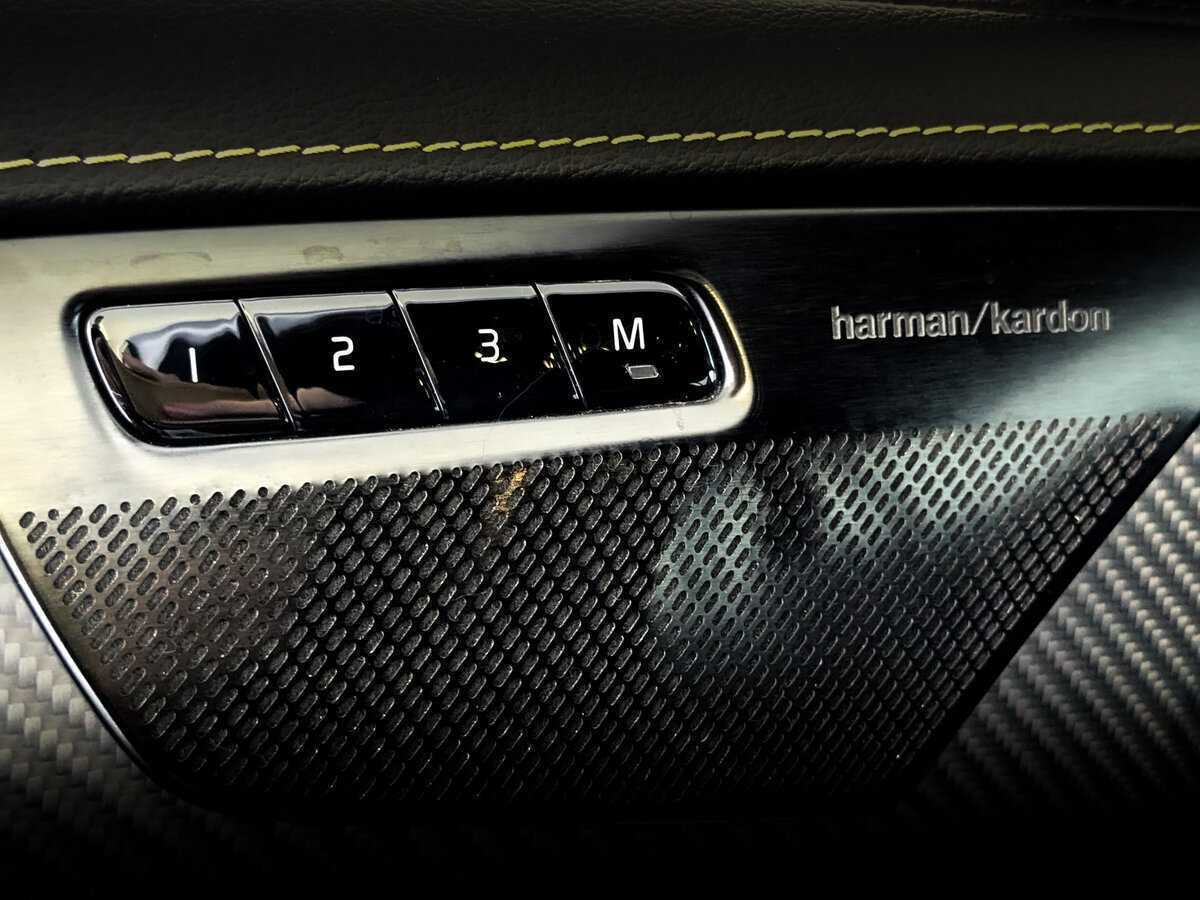 Б/У Вольво ИксЦ90 2018 года. Фото: #21