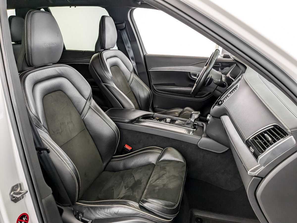 Б/У Вольво ИксЦ90 2018 года. Фото: #24