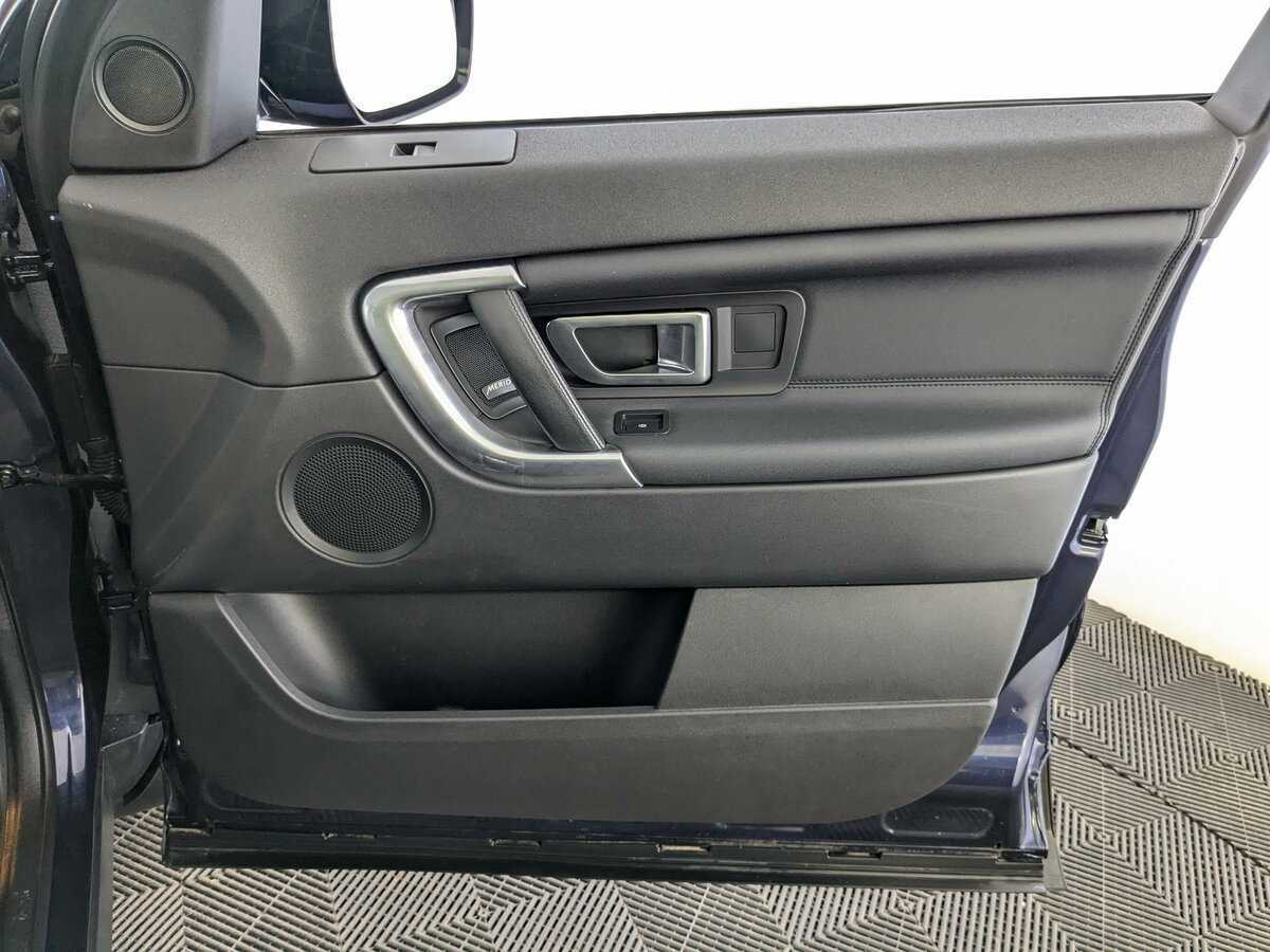 Б/У Лэнд Ровер Дискавери Спорт 2017 года. Фото: #19