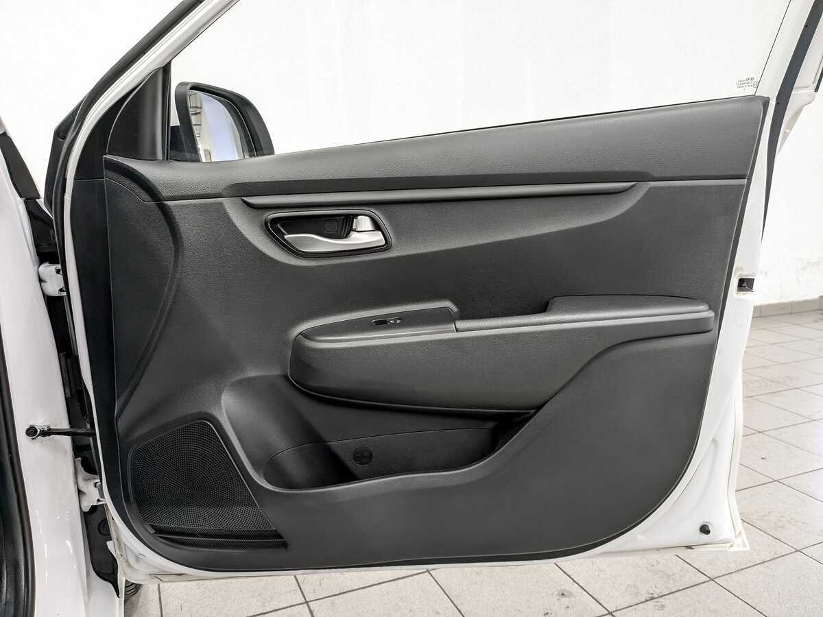 Б/У Киа Рио 2021 года. Фото: #23