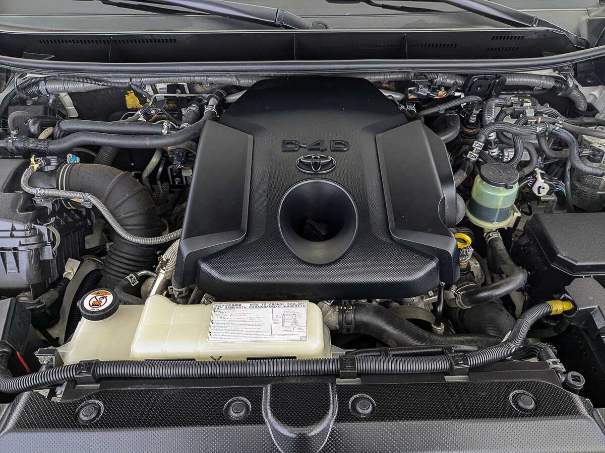 Б/У Тойота Лэнд Крузер Прадо 2017 года. Фото: #8