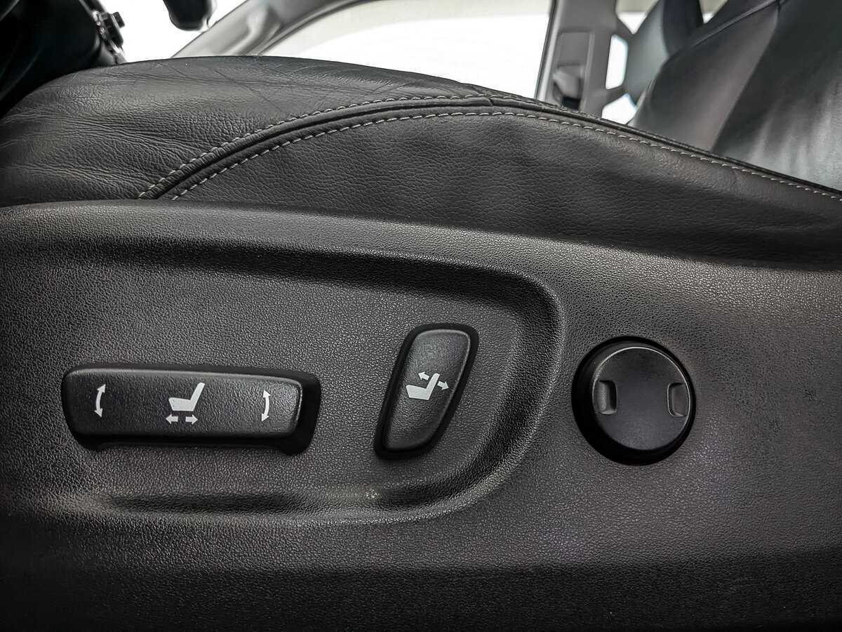 Б/У Тойота Лэнд Крузер Прадо 2017 года. Фото: #26