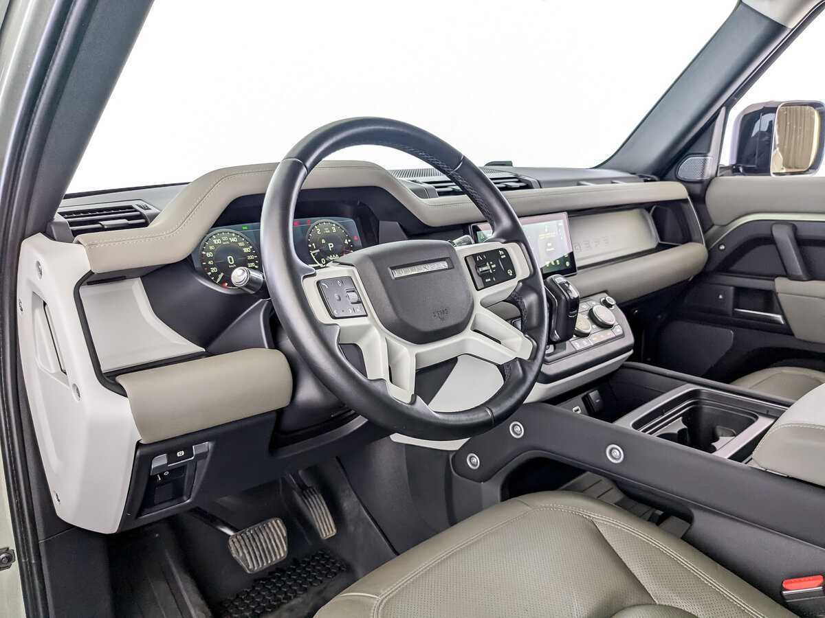 Б/У Лэнд Ровер Дефендер 2021 года. Фото: #15