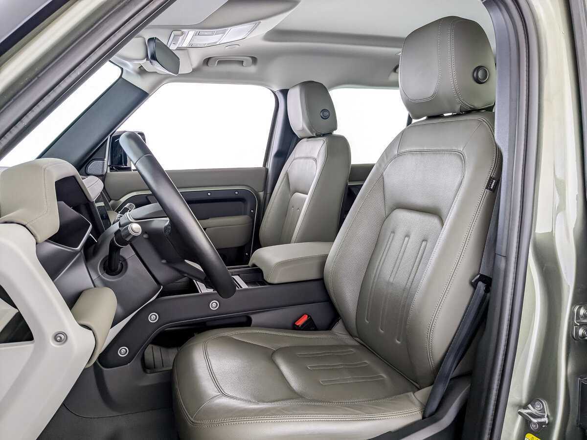 Б/У Лэнд Ровер Дефендер 2021 года. Фото: #19