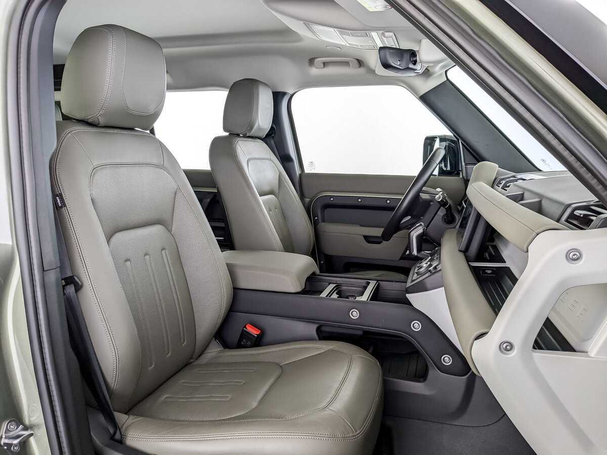 Б/У Лэнд Ровер Дефендер 2021 года. Фото: #23