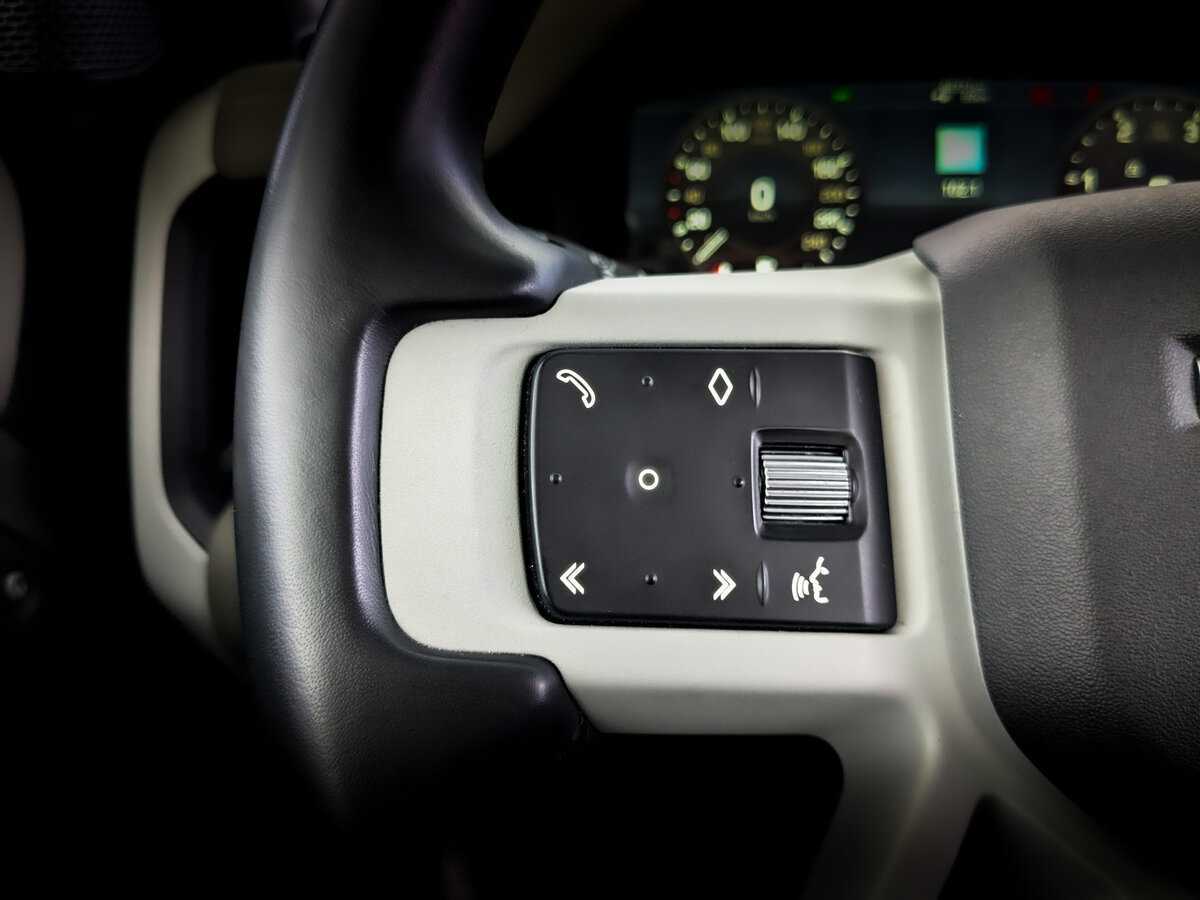 Б/У Лэнд Ровер Дефендер 2021 года. Фото: #26