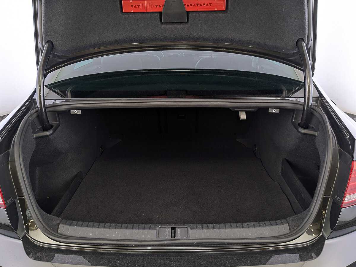 Б/У Фольксваген Пассат 2019 года. Фото: #9