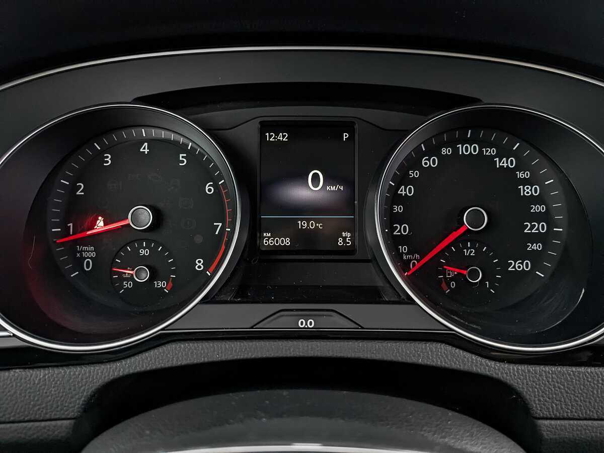 Б/У Фольксваген Пассат 2019 года. Фото: #15