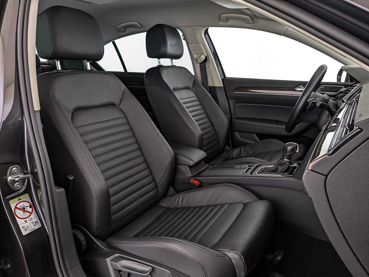 Б/У Фольксваген Пассат 2019 года. Фото: #23