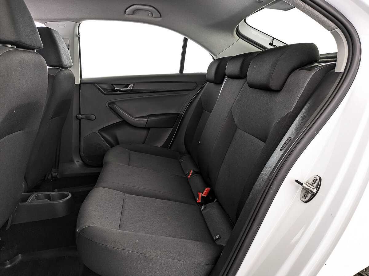 Б/У Шкода Рапид 2017 года. Фото: #16