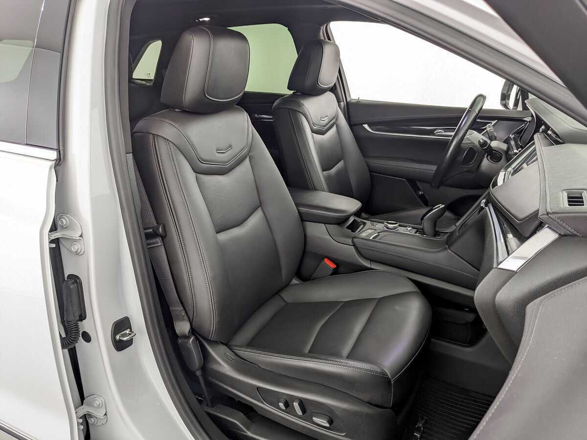 Б/У Кадиллак ИксТ5 2021 года. Фото: #24