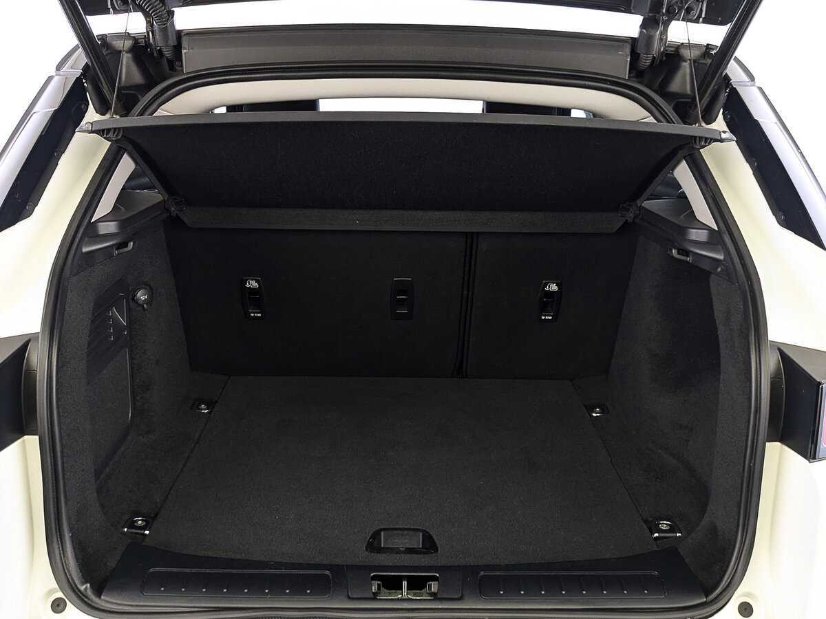 Б/У Лэнд Ровер Рэнж Ровер Эвок 2017 года. Фото: #9