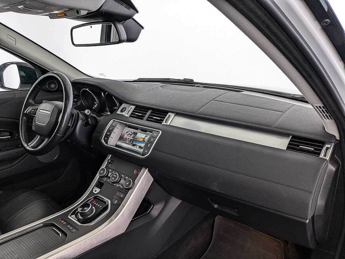 Б/У Лэнд Ровер Рэнж Ровер Эвок 2017 года. Фото: #12