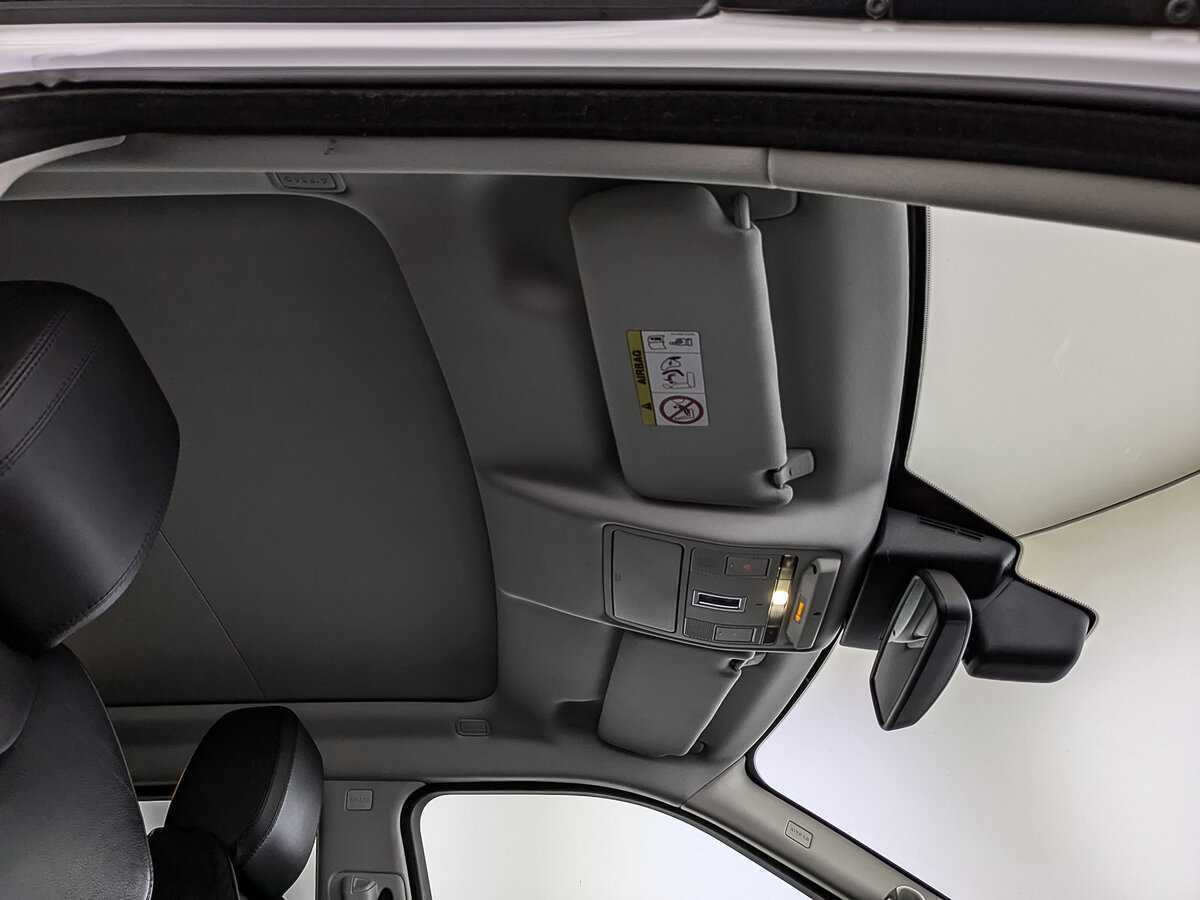 Б/У Лэнд Ровер Рэнж Ровер Эвок 2017 года. Фото: #22