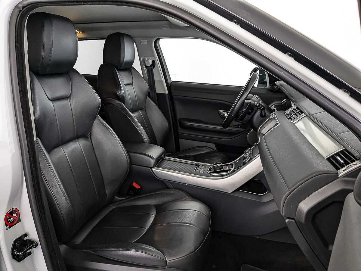 Б/У Лэнд Ровер Рэнж Ровер Эвок 2017 года. Фото: #23