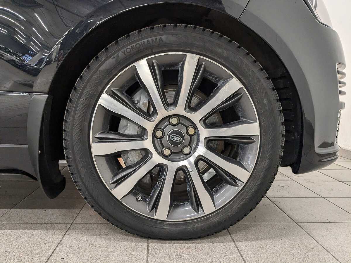 Б/У Лэнд Ровер Рэнж Ровер 2017 года. Фото: #11