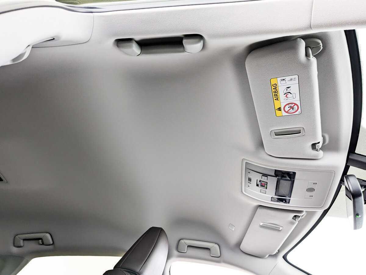 Б/У Лексус Р-Икс 2021 года. Фото: #22