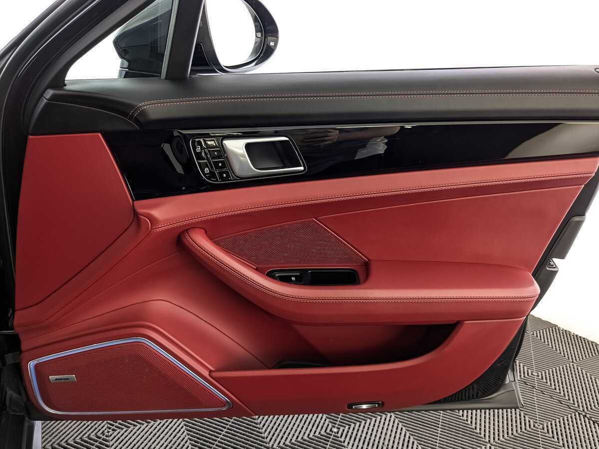 Б/У Порш Панамера 2020 года. Фото: #22