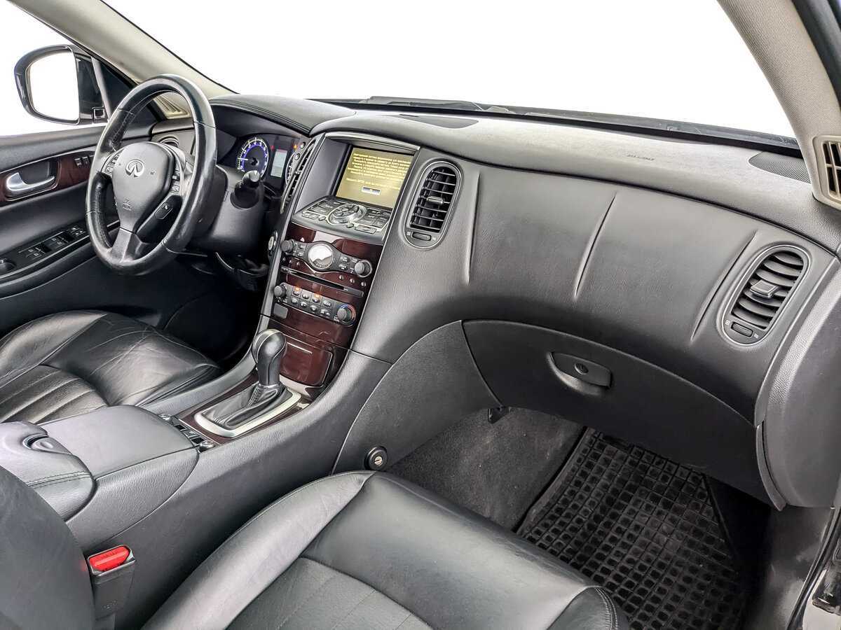 Б/У Инфинити ЕИкс 2012 года. Фото: #10