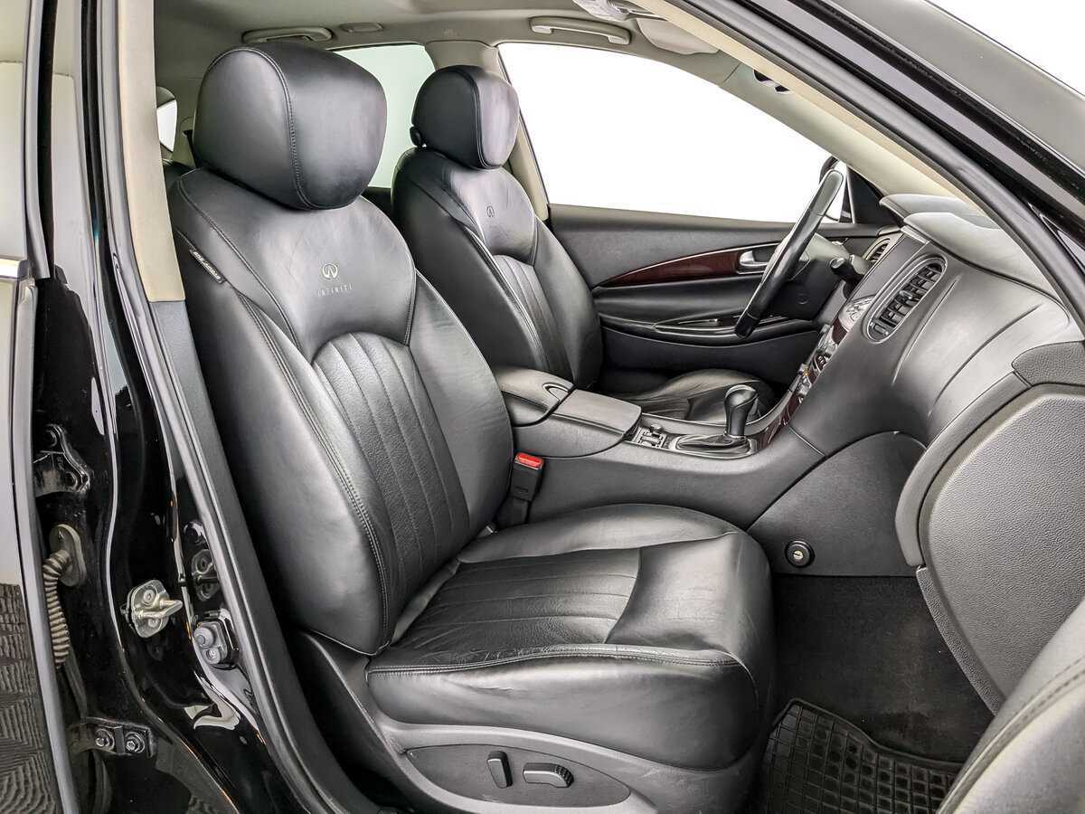 Б/У Инфинити ЕИкс 2012 года. Фото: #19