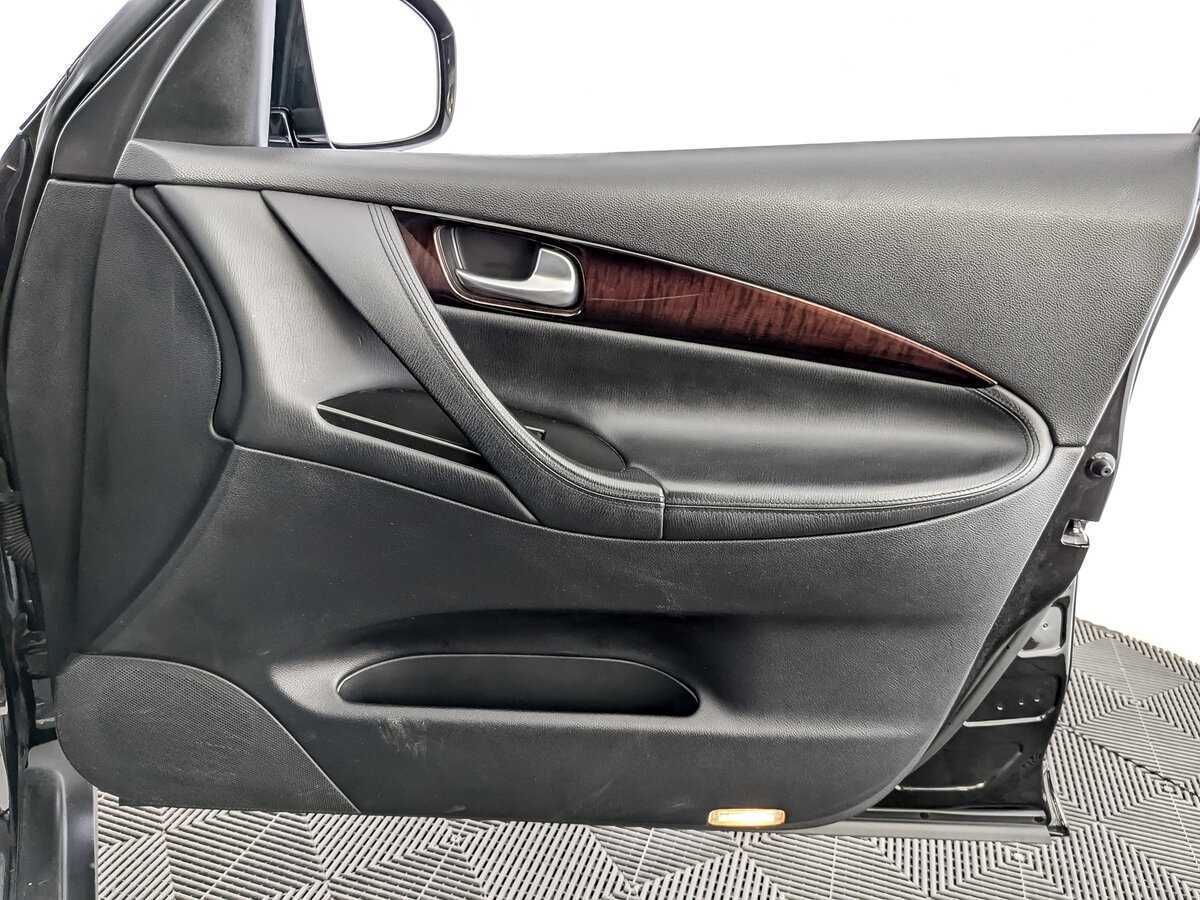 Б/У Инфинити ЕИкс 2012 года. Фото: #25