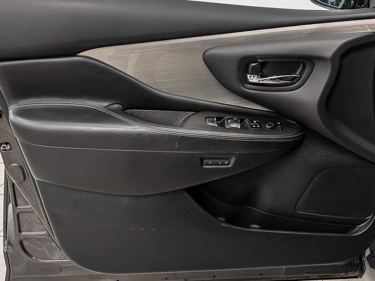 Б/У Ниссан Мурано 2018 года. Фото: #18