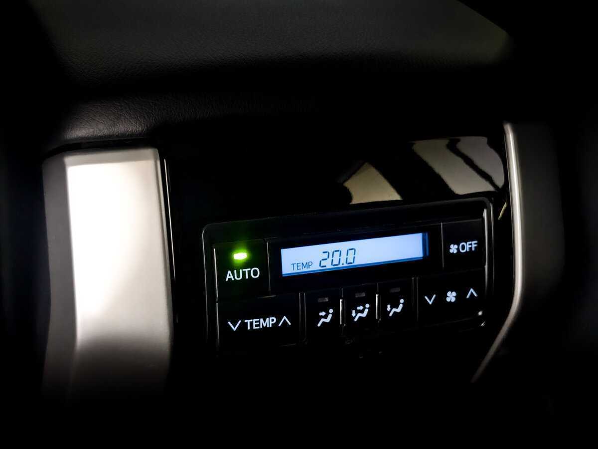 Б/У Тойота Лэнд Крузер Прадо 2021 года. Фото: #24