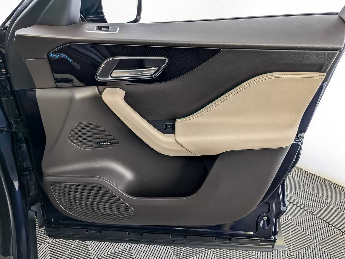 Б/У Ягуар Ф-Пэйс 2020 года. Фото: #25