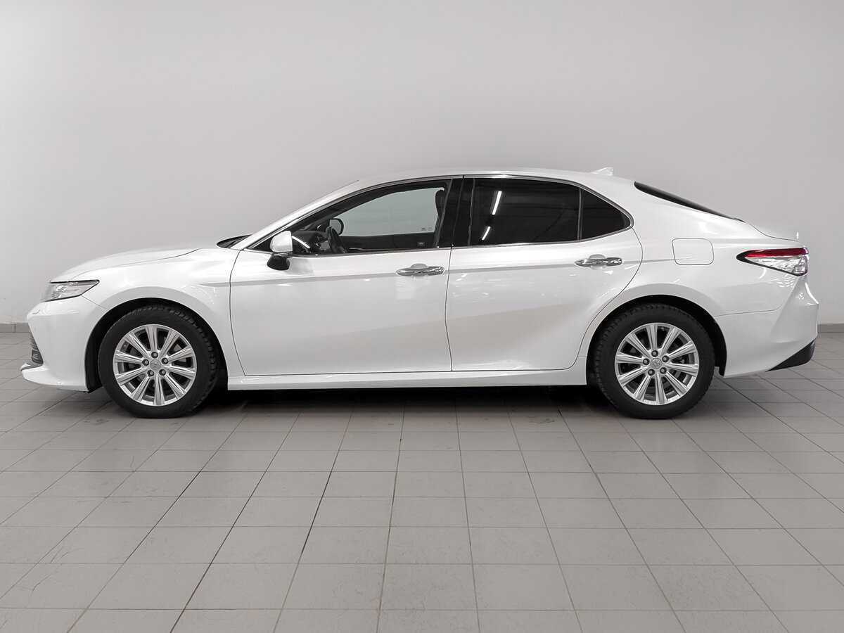 Б/У Тойота Камри 2019 года. Фото: #7