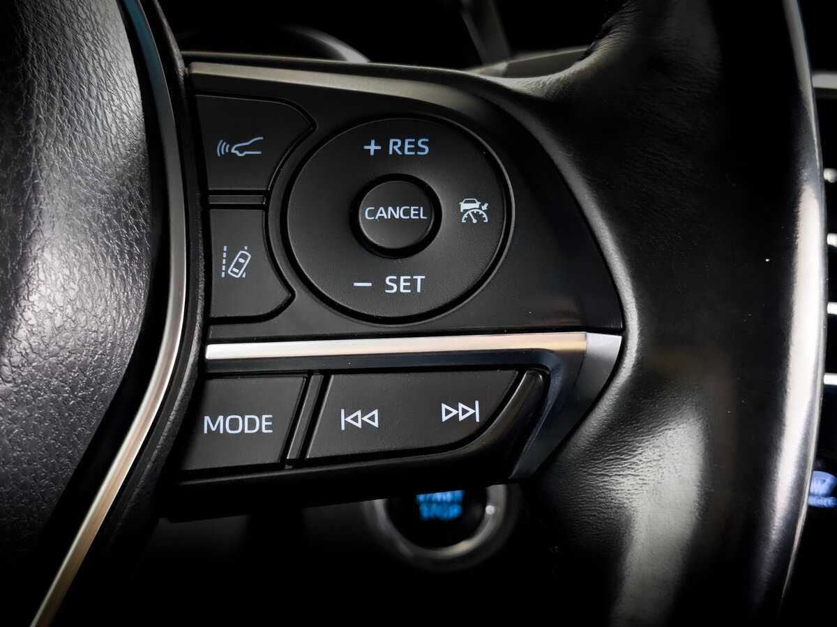 Б/У Тойота Камри 2019 года. Фото: #28