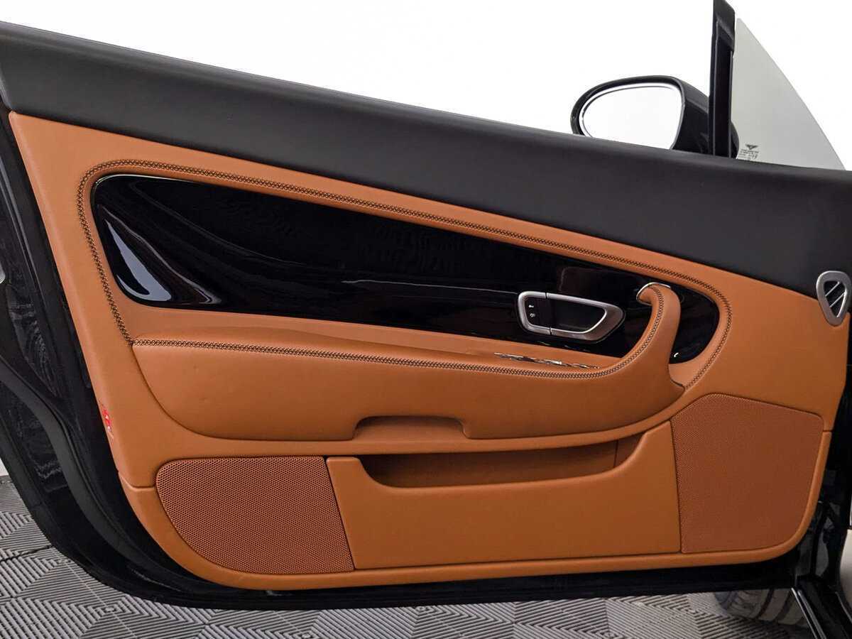 Б/У Бэнтли Континенталь ГТ 2008 года. Фото: #18