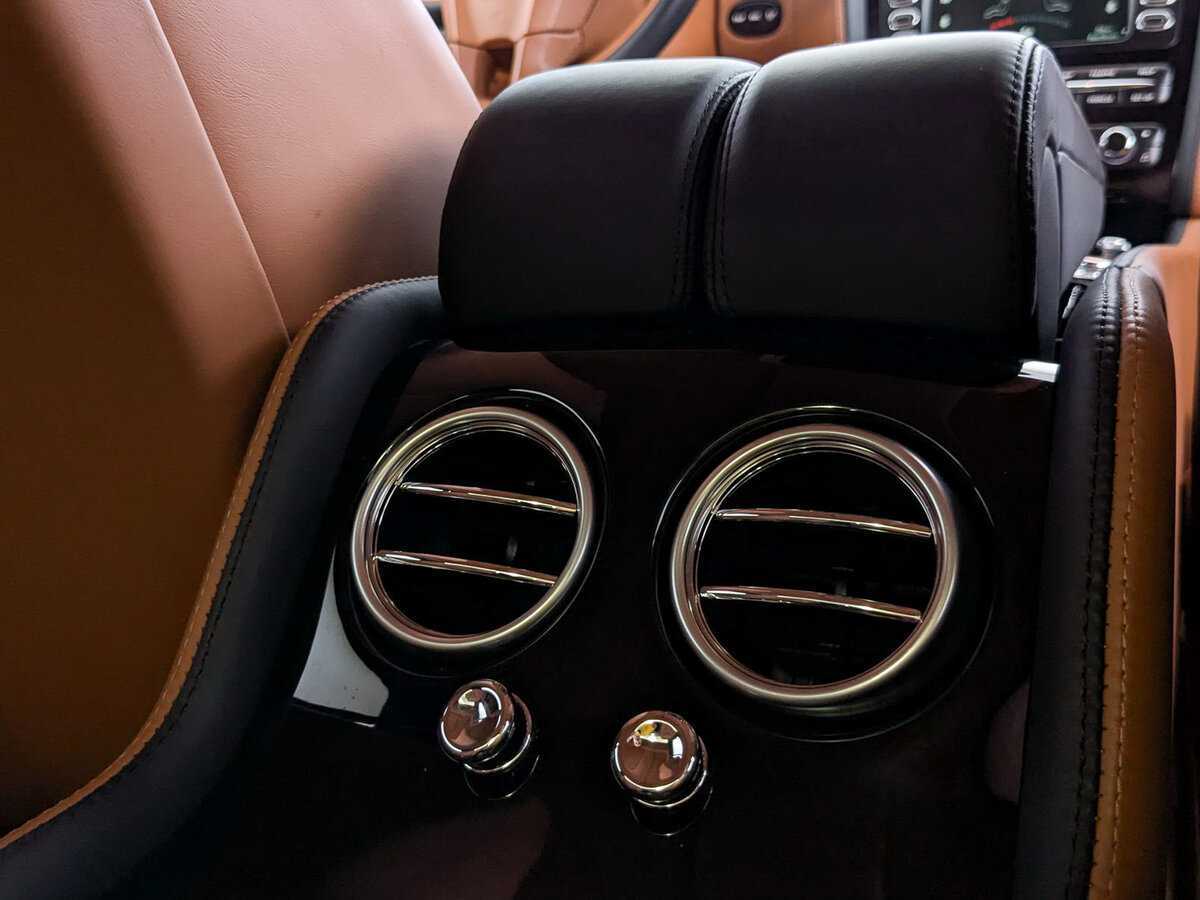 Б/У Бэнтли Континенталь ГТ 2008 года. Фото: #28