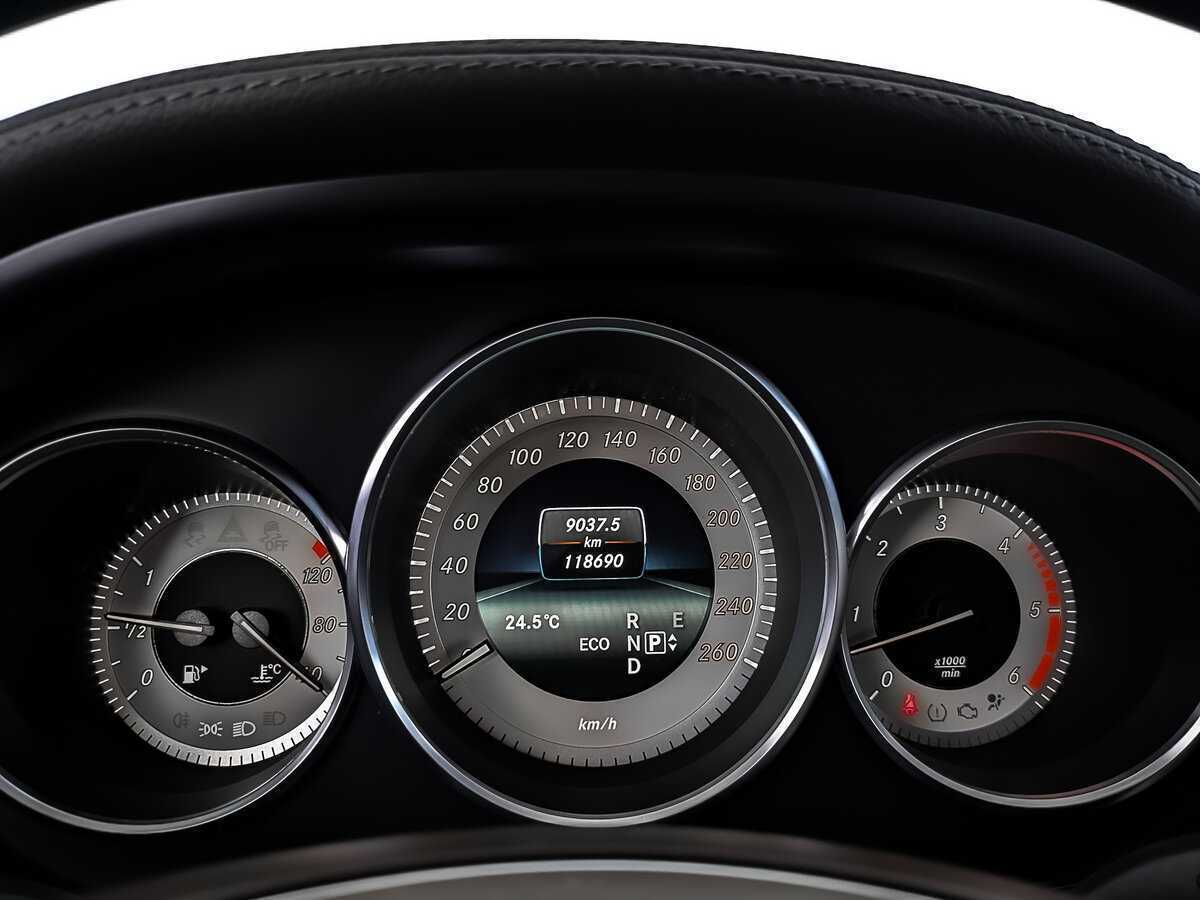 Б/У Мерседес-Бенц ЦЛС 2015 года. Фото: #15