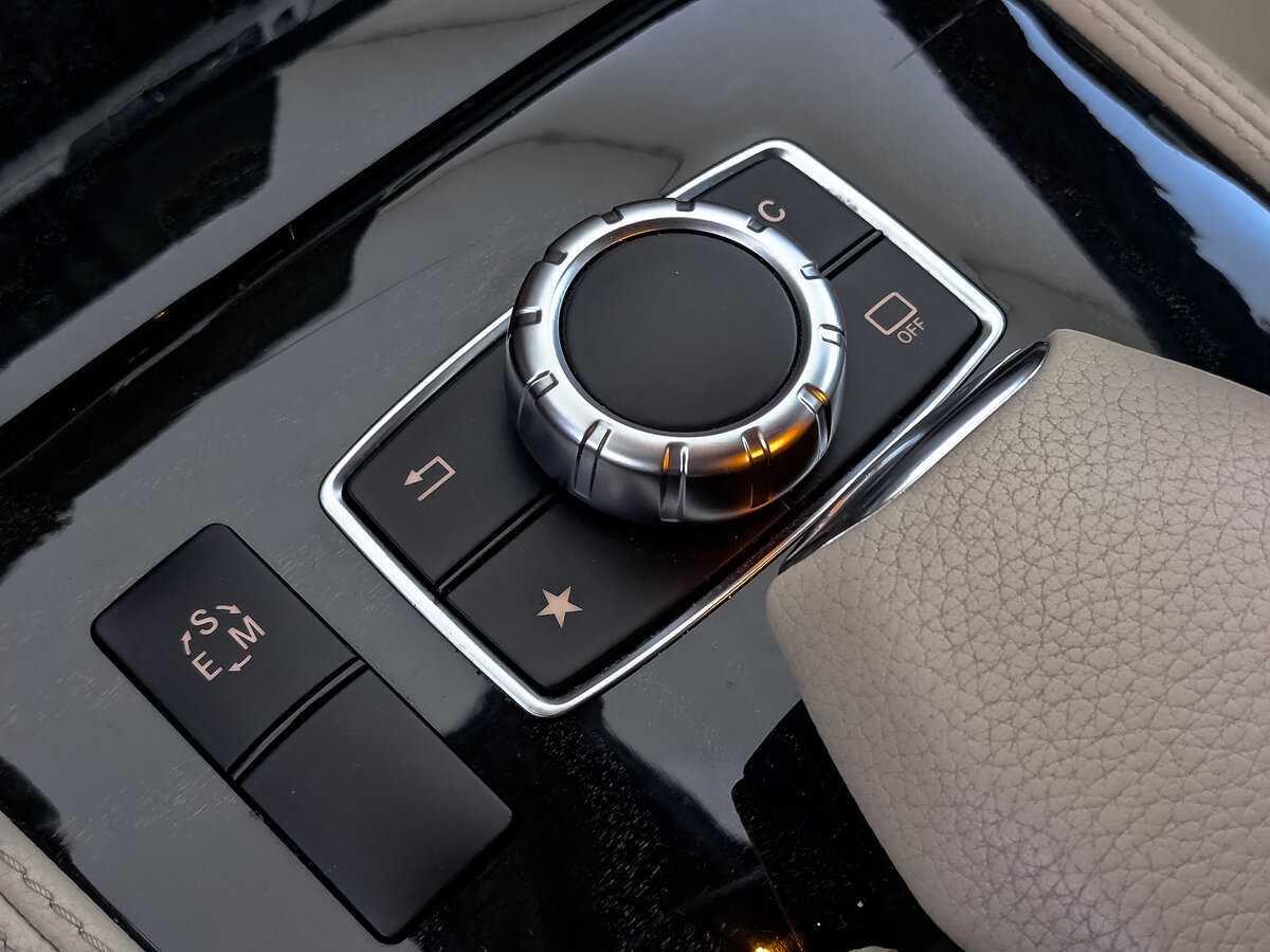 Б/У Мерседес-Бенц ЦЛС 2015 года. Фото: #26