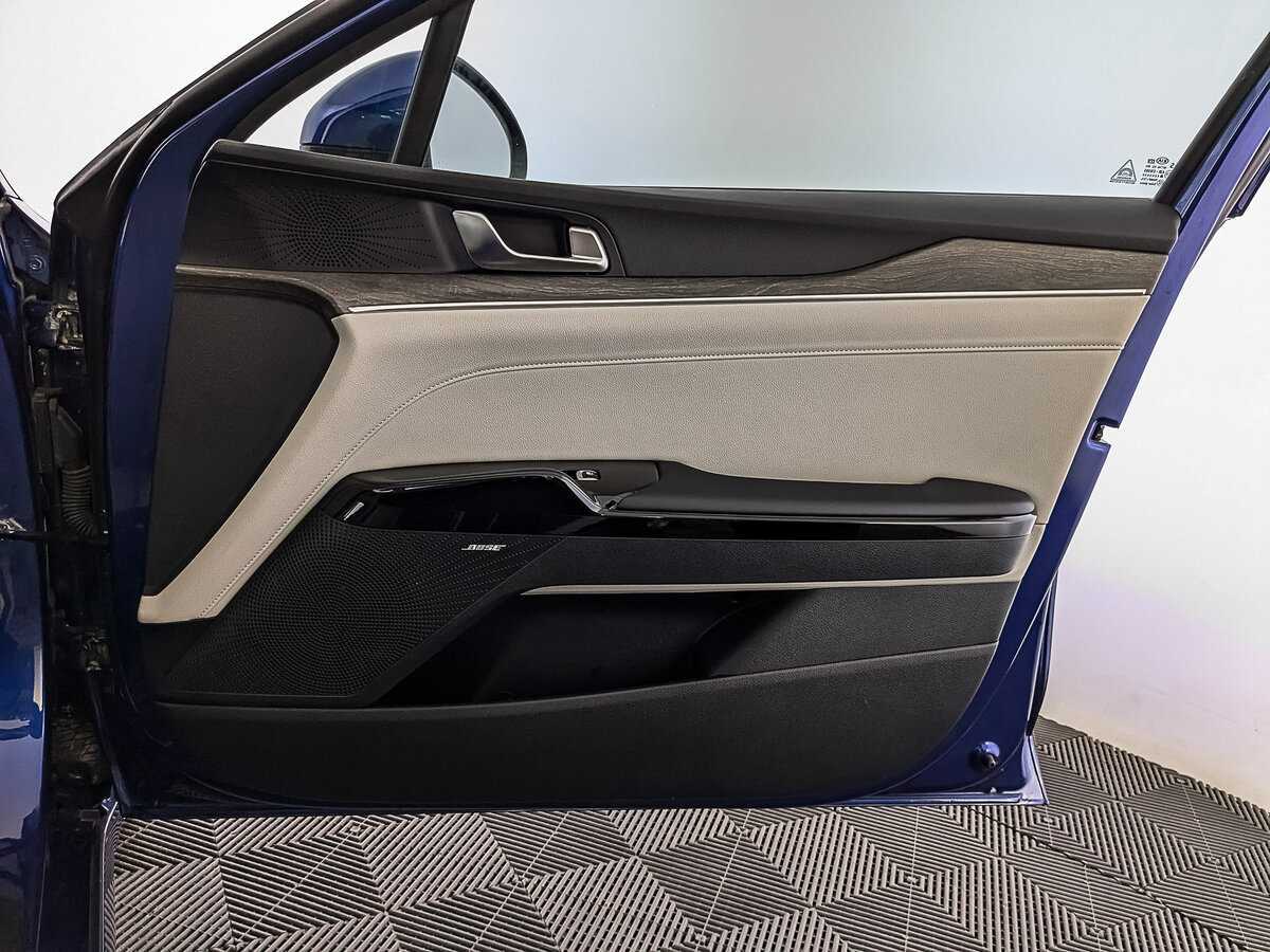 Б/У Киа К5 2021 года. Фото: #21