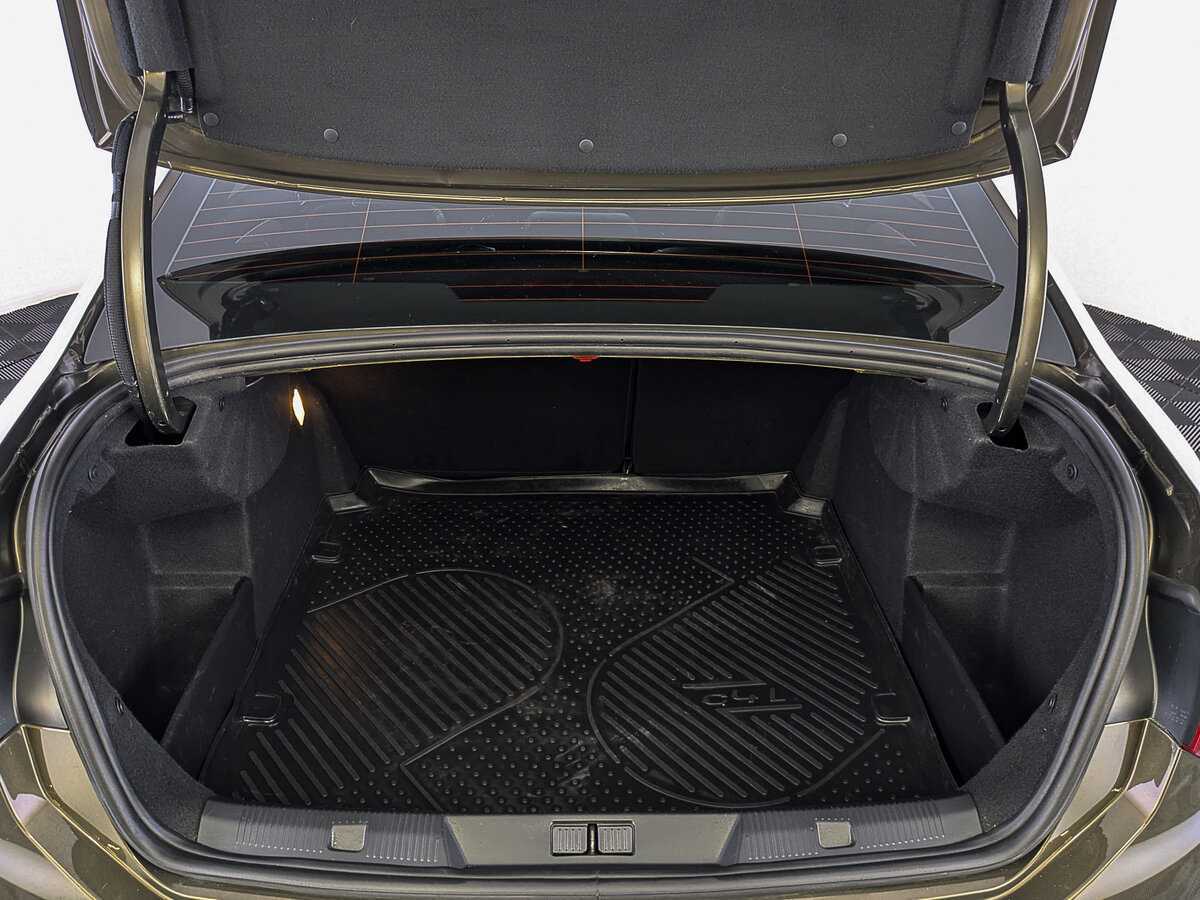 Б/У Ситроен Ц4 2018 года. Фото: #9