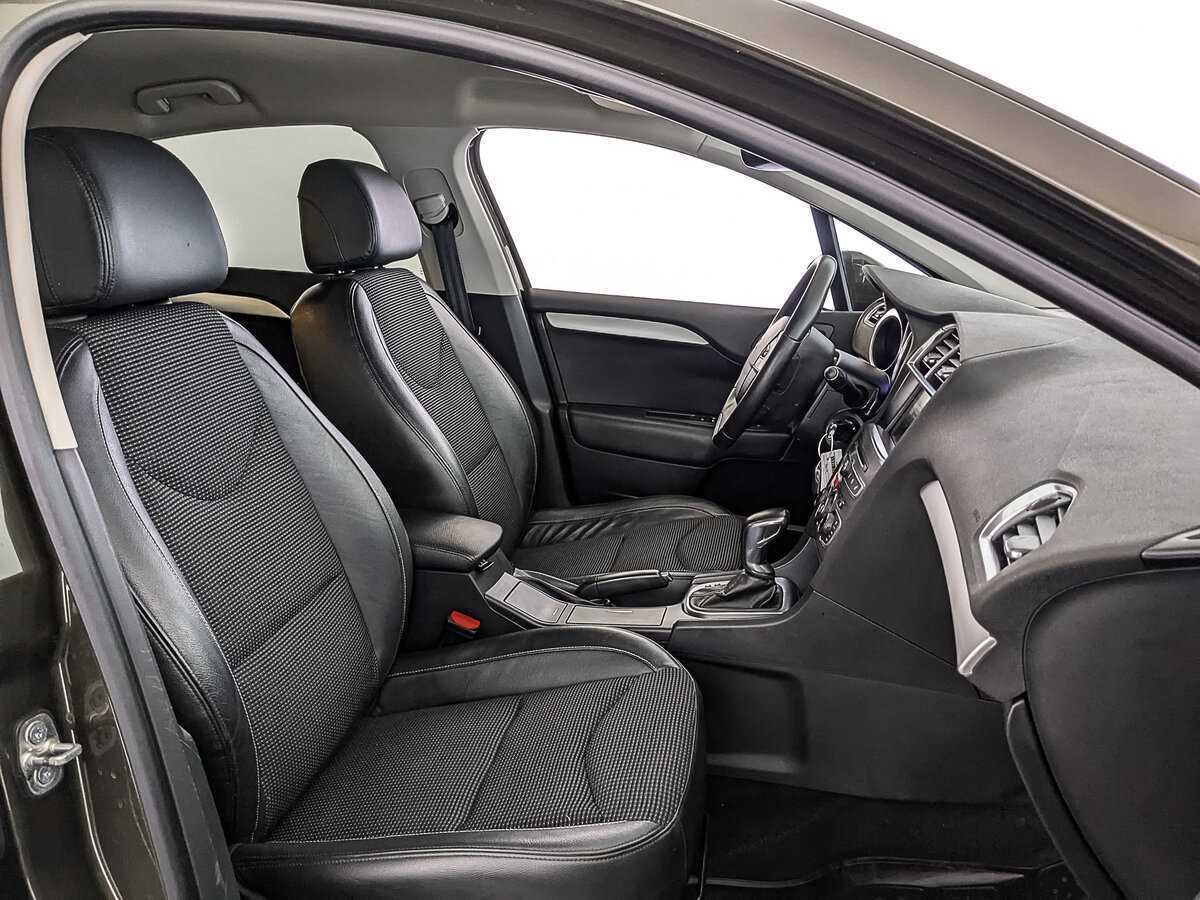 Б/У Ситроен Ц4 2018 года. Фото: #21