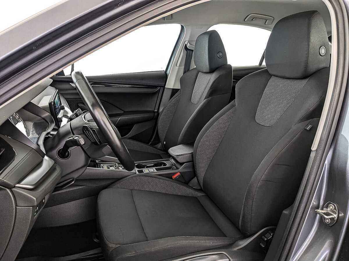 Б/У Шкода Октавия 2021 года. Фото: #19