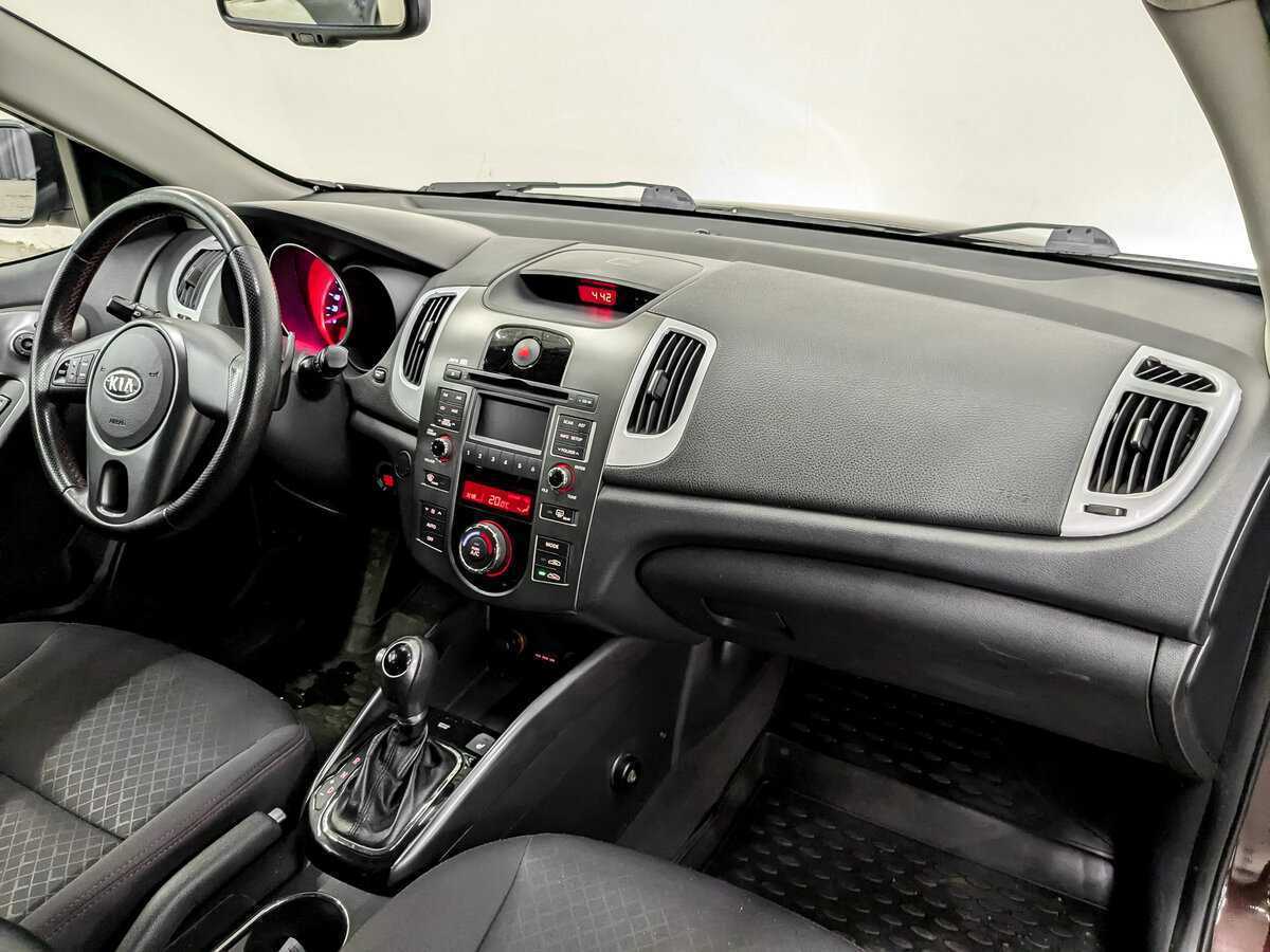 Б/У Киа Церато 2011 года. Фото: #10