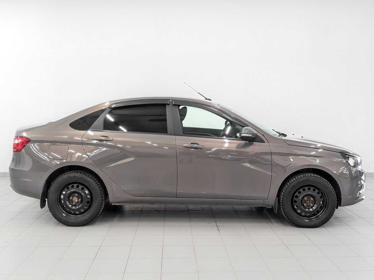 Б/У Лада (ВАЗ) Веста 2017 года. Фото: #3