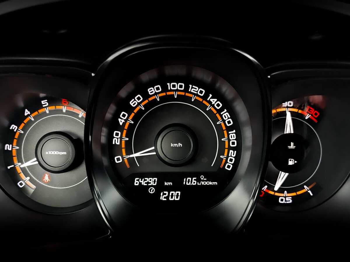 Б/У Лада (ВАЗ) Веста 2017 года. Фото: #12