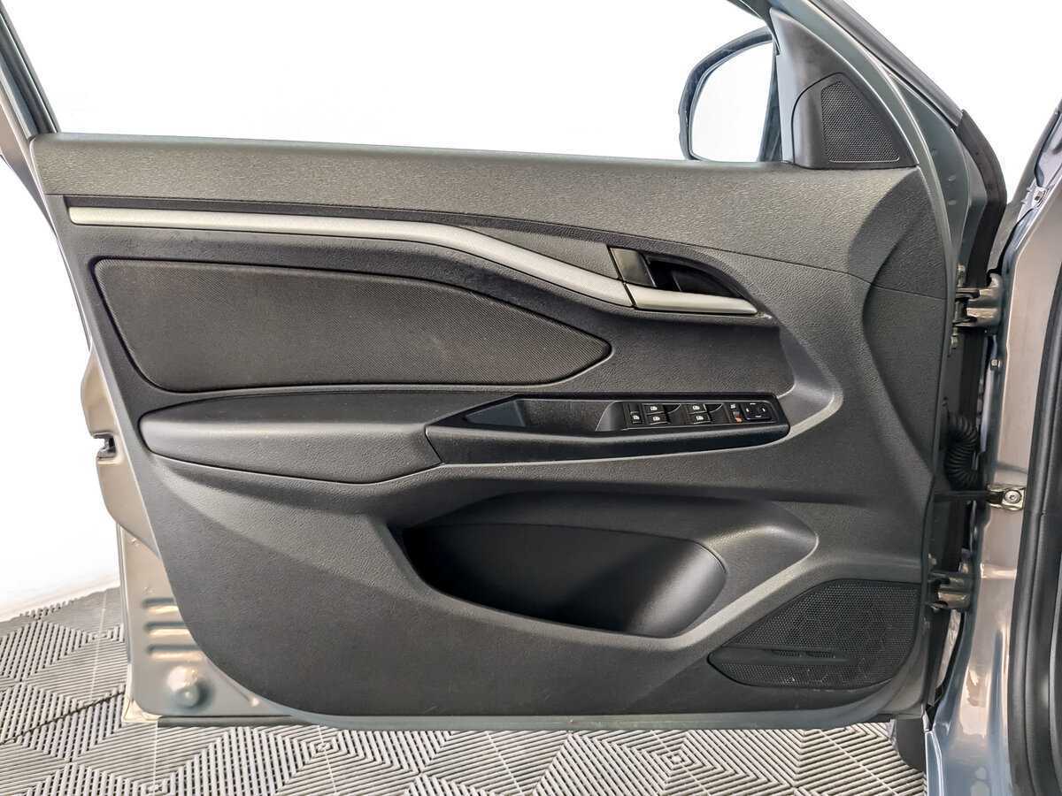 Б/У Лада (ВАЗ) Веста 2017 года. Фото: #18