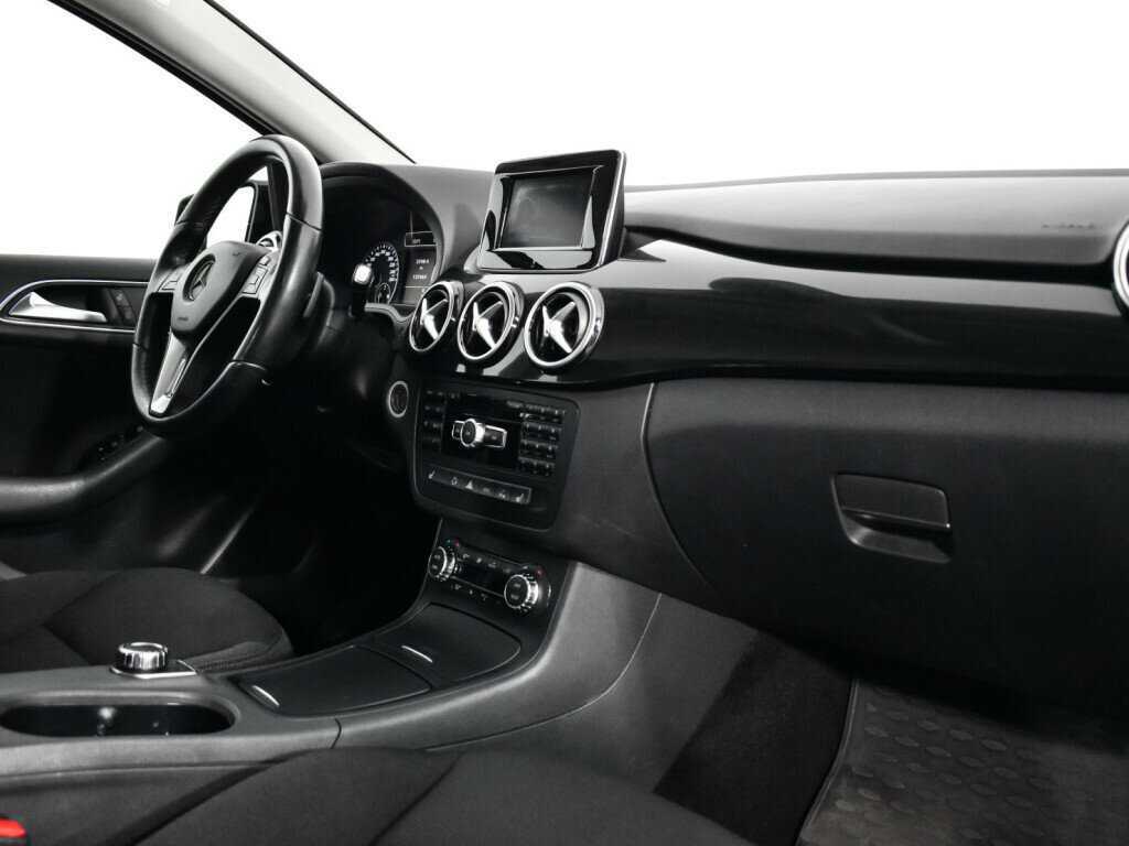 Б/У Мерседес-Бенц Б-Класс 2014 года. Фото: #8